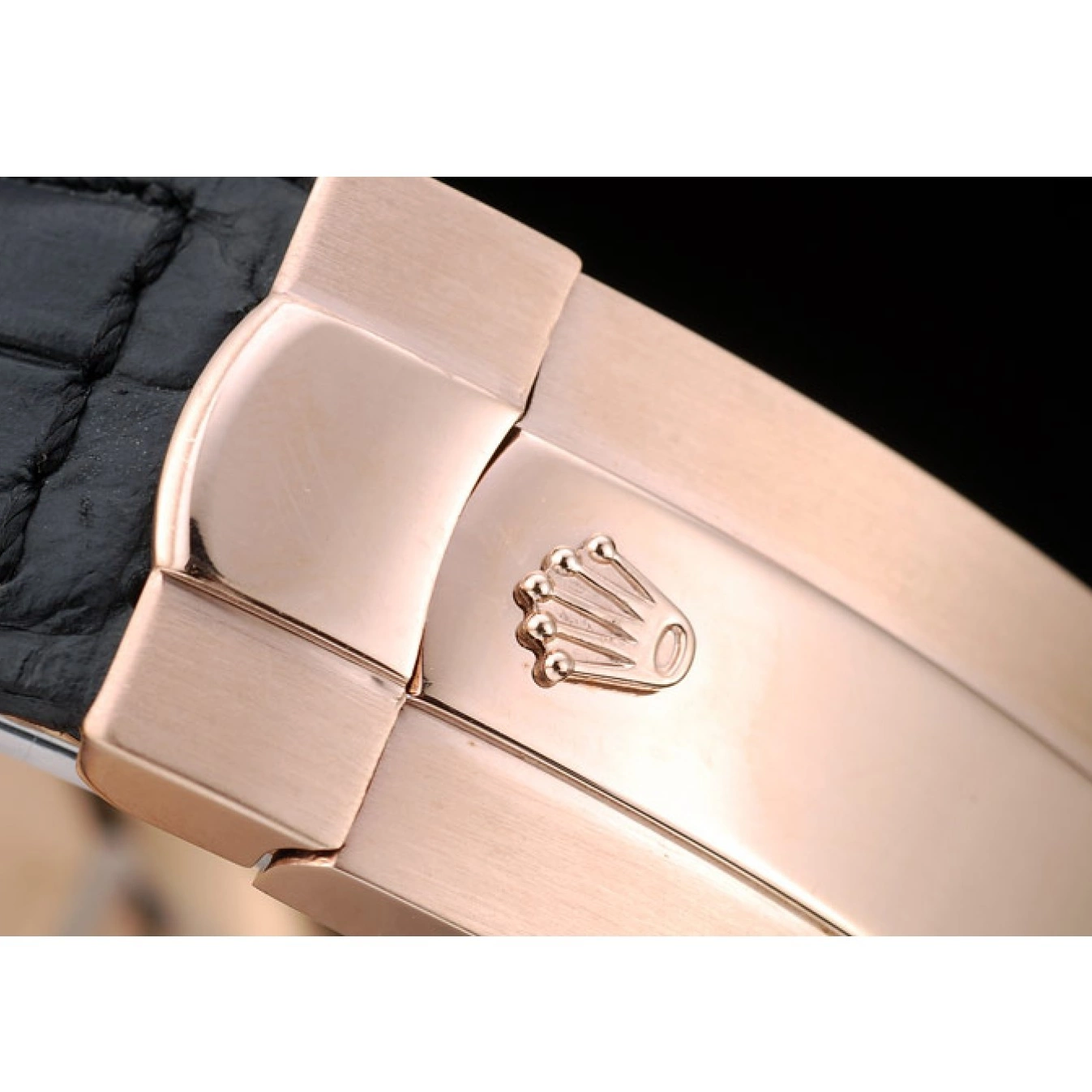 AAA Replica Watches Dial Daytona Black Gold Black Case Leather Rose Strap Rolex 0817